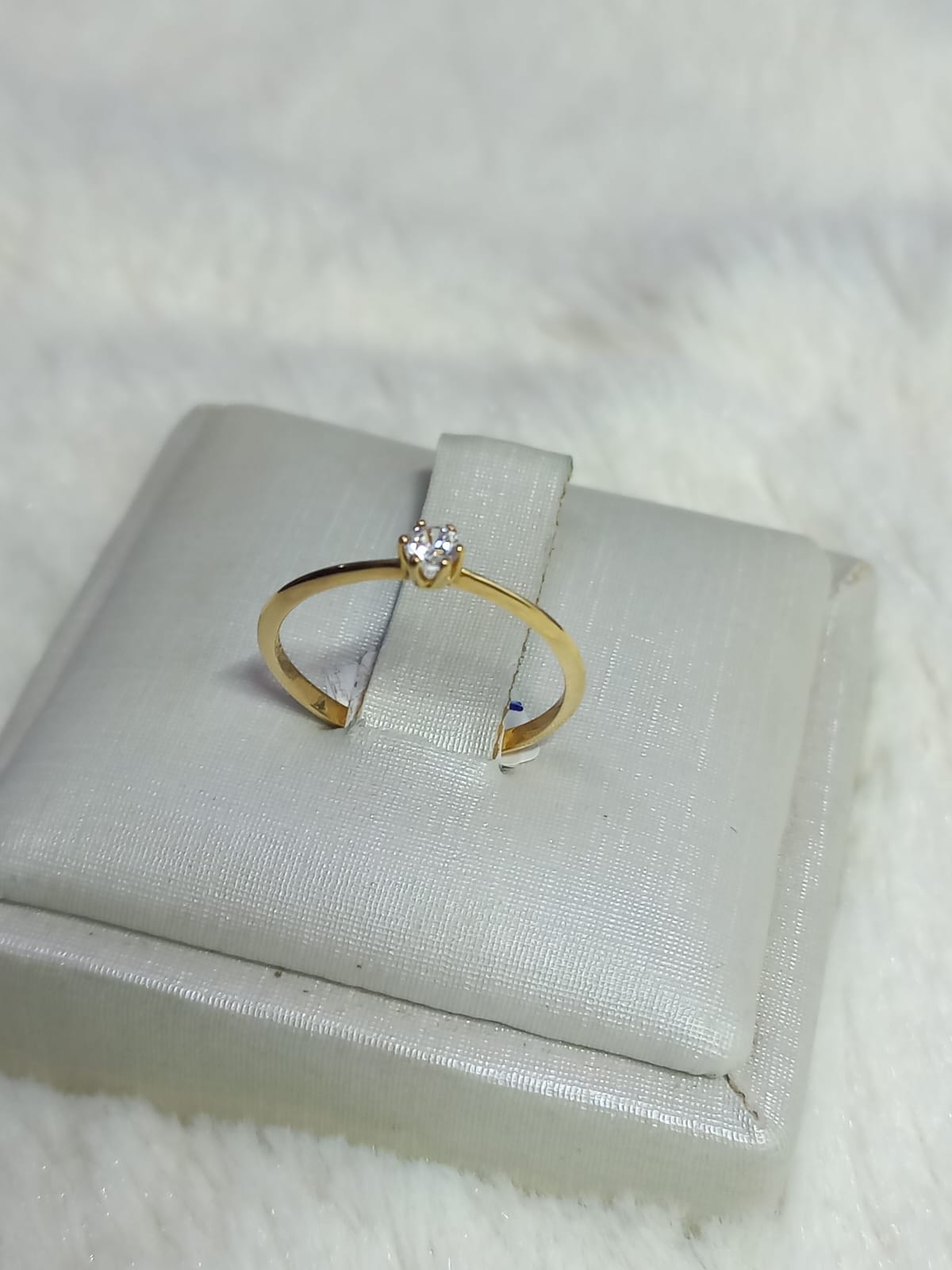 Anel solitário zircônia - Ouro 18k