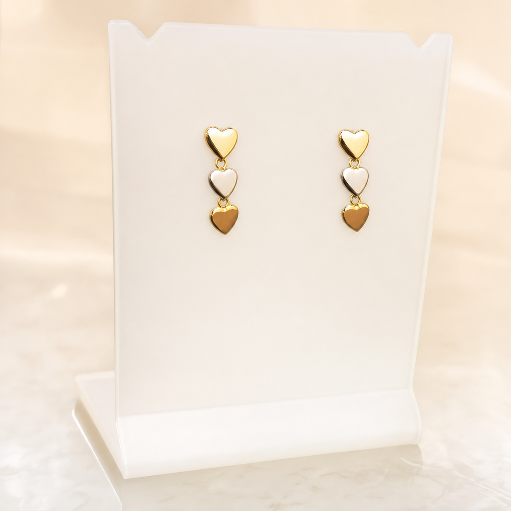 Brincos pendurados de corações tricolor — ouro 18k