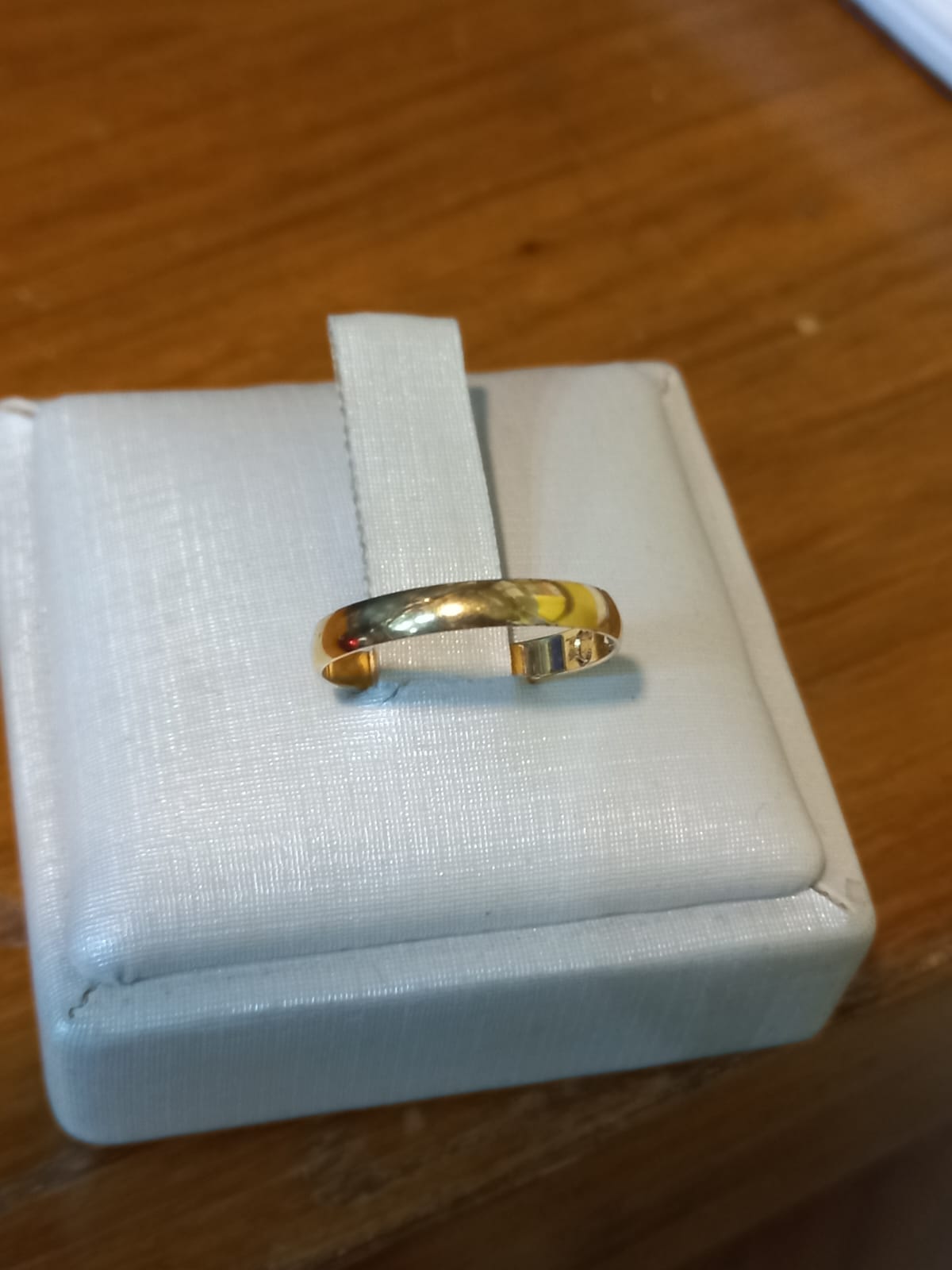 Par de alianças meia cana, 3mm - Ouro 10k