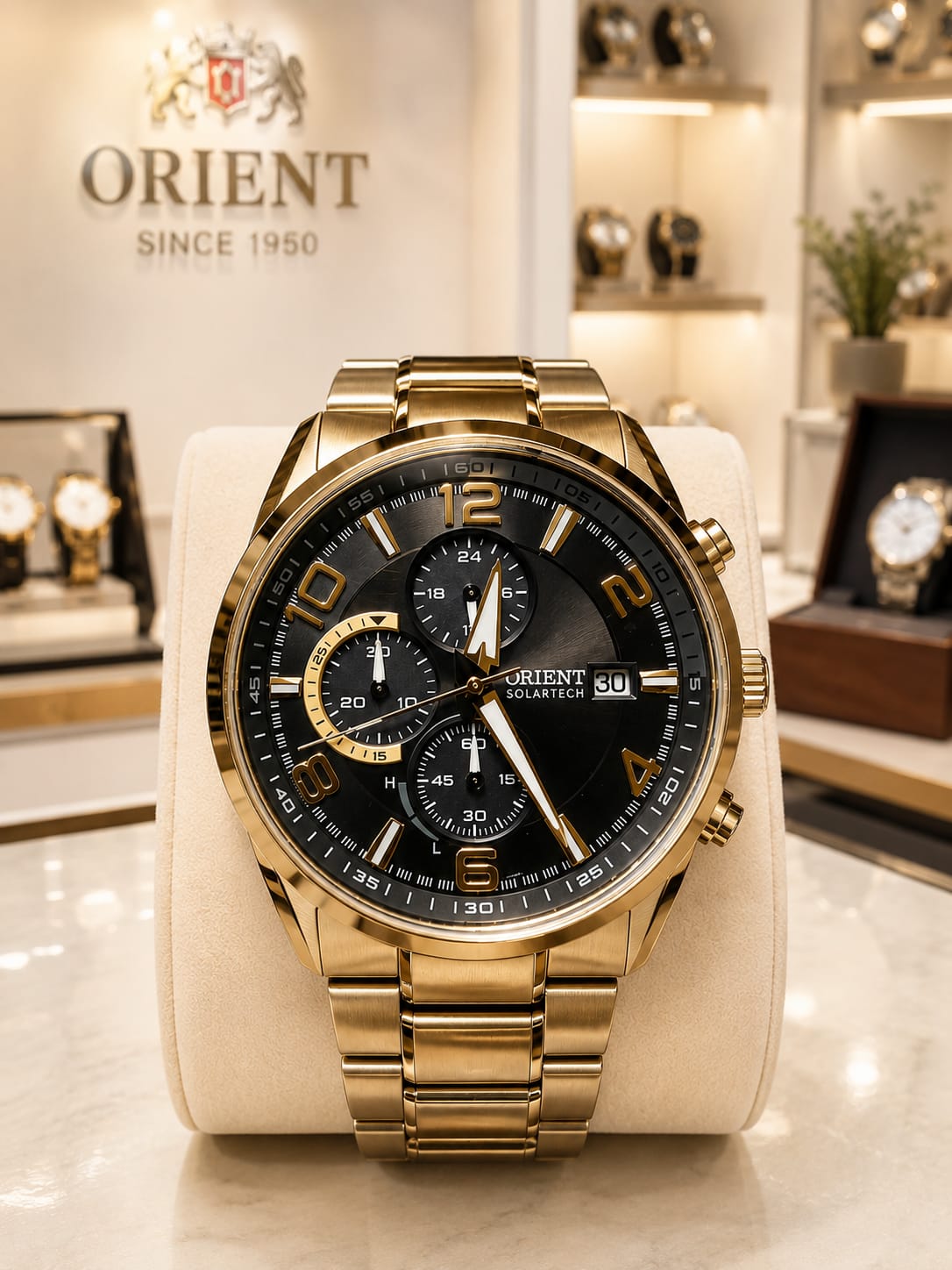 Relógio Orient solartech dourado com conógrafo e calendário - 5atm